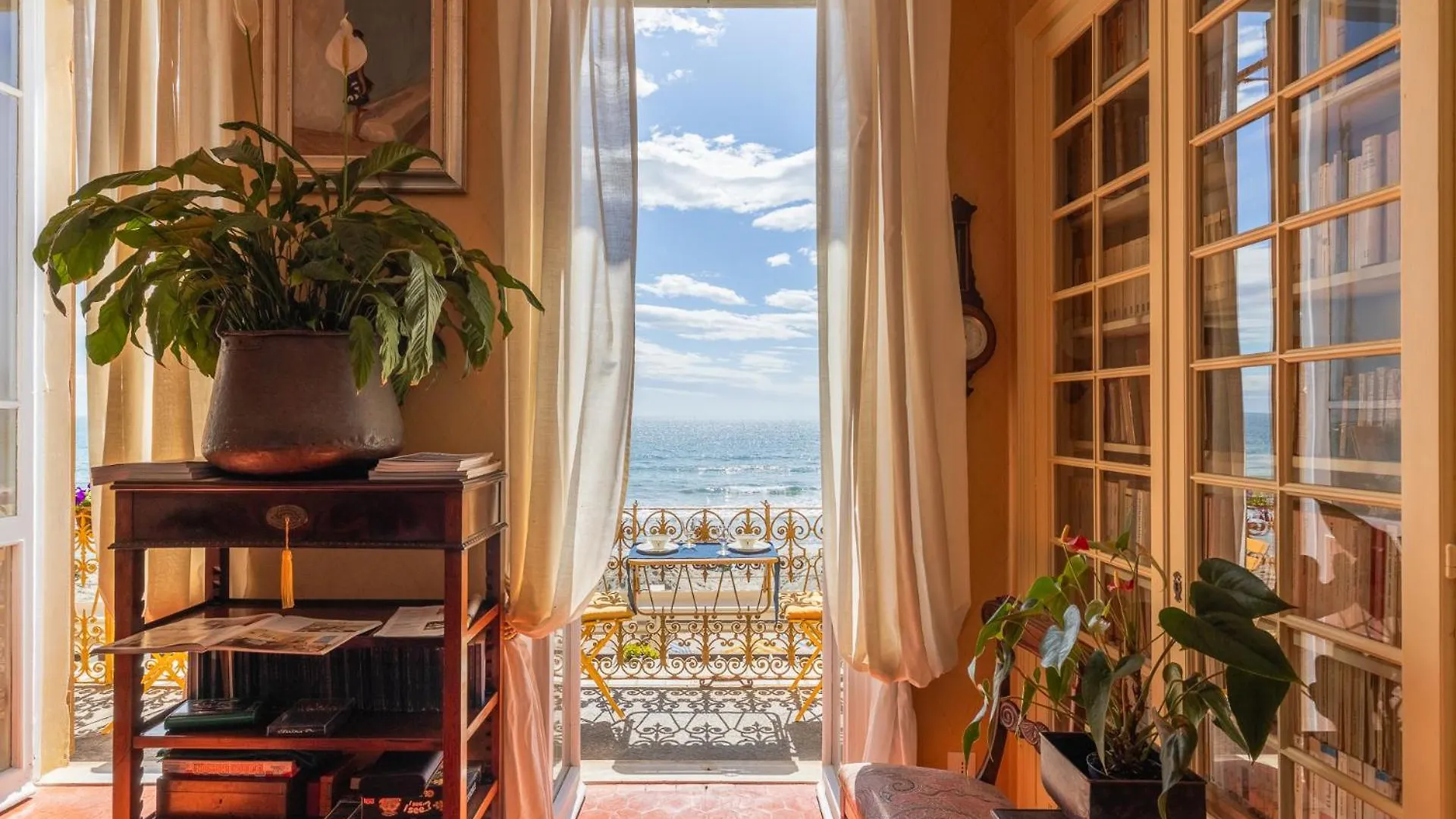 Bed & Breakfast Bed and Breakfast Casa D'Artista Alassio Italia
